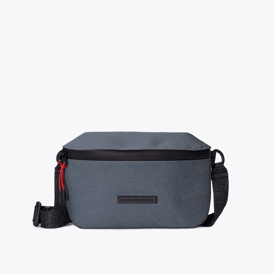 UA  Jona Medium Phantom Ocean Blue Reflective      8608